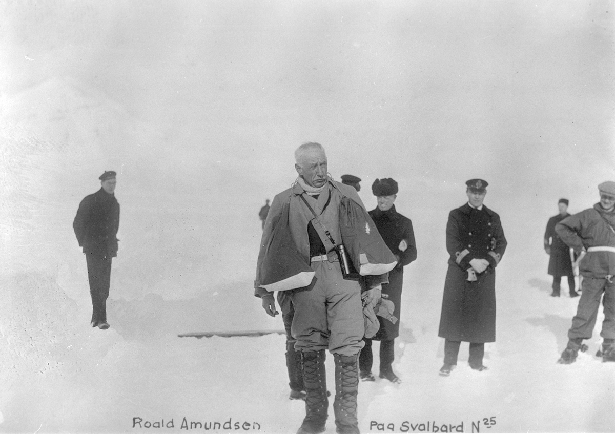 Roald Amundsen på Svalbard før starten med N25