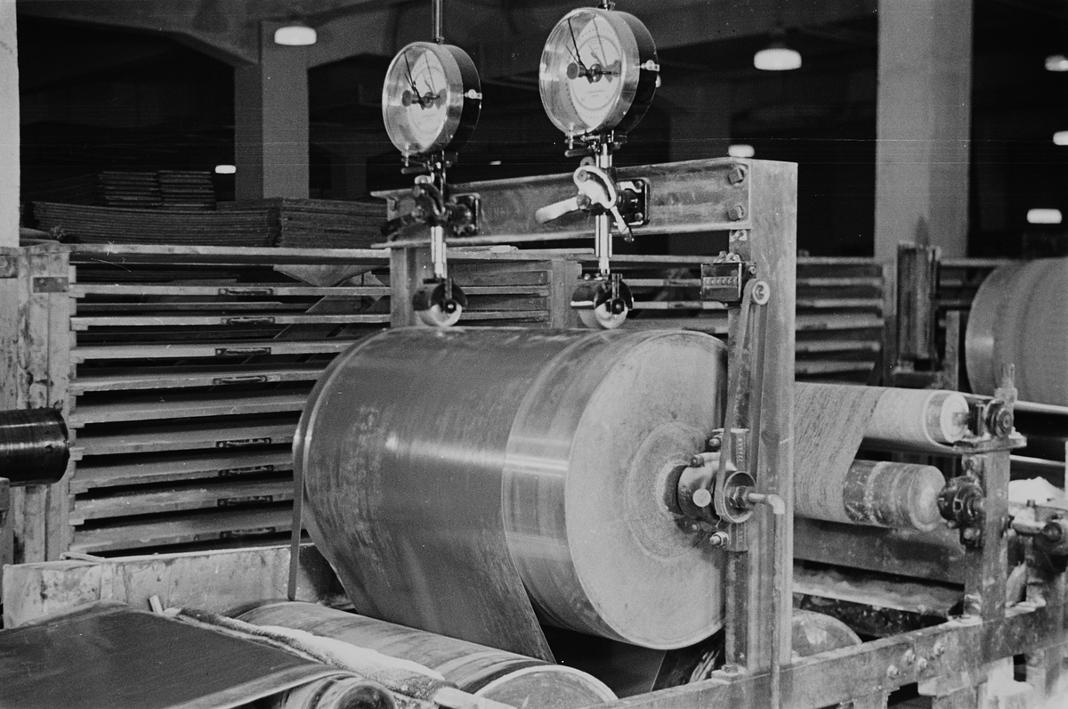 Maskiner hos Askim Gummivarefabrikk A/S, (Fra 1971 Viking-Askim), Askim, Østfold. Fotografert 1940