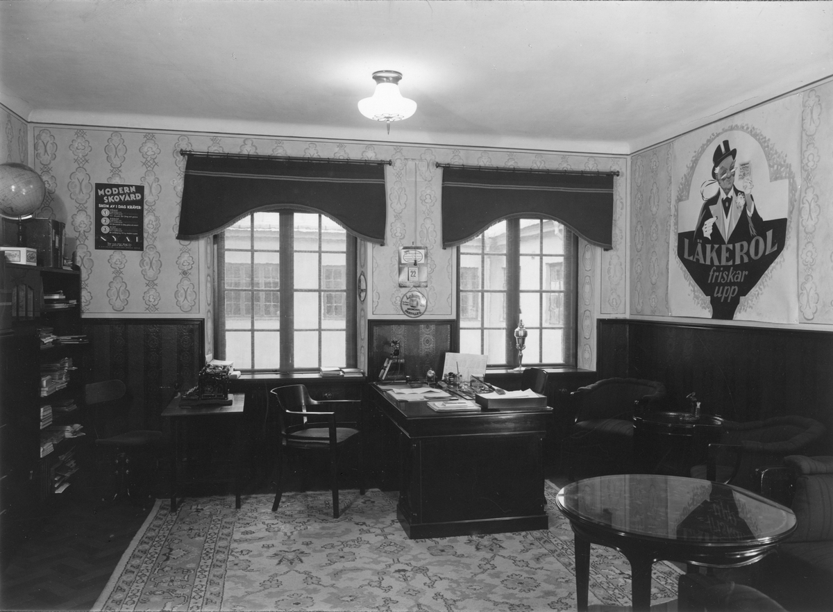 Reklamchefens kontorsrum vid F. Ahlgrens Tekniska fabrik i Gävle, omkring 1935.