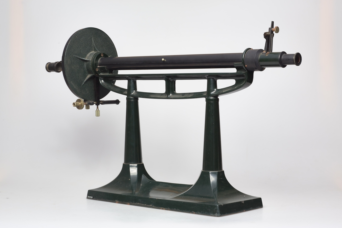 Instrument for måling av sukker i sukkermelk, brukt frem til ca. 1950. Merket Nestle No. 161