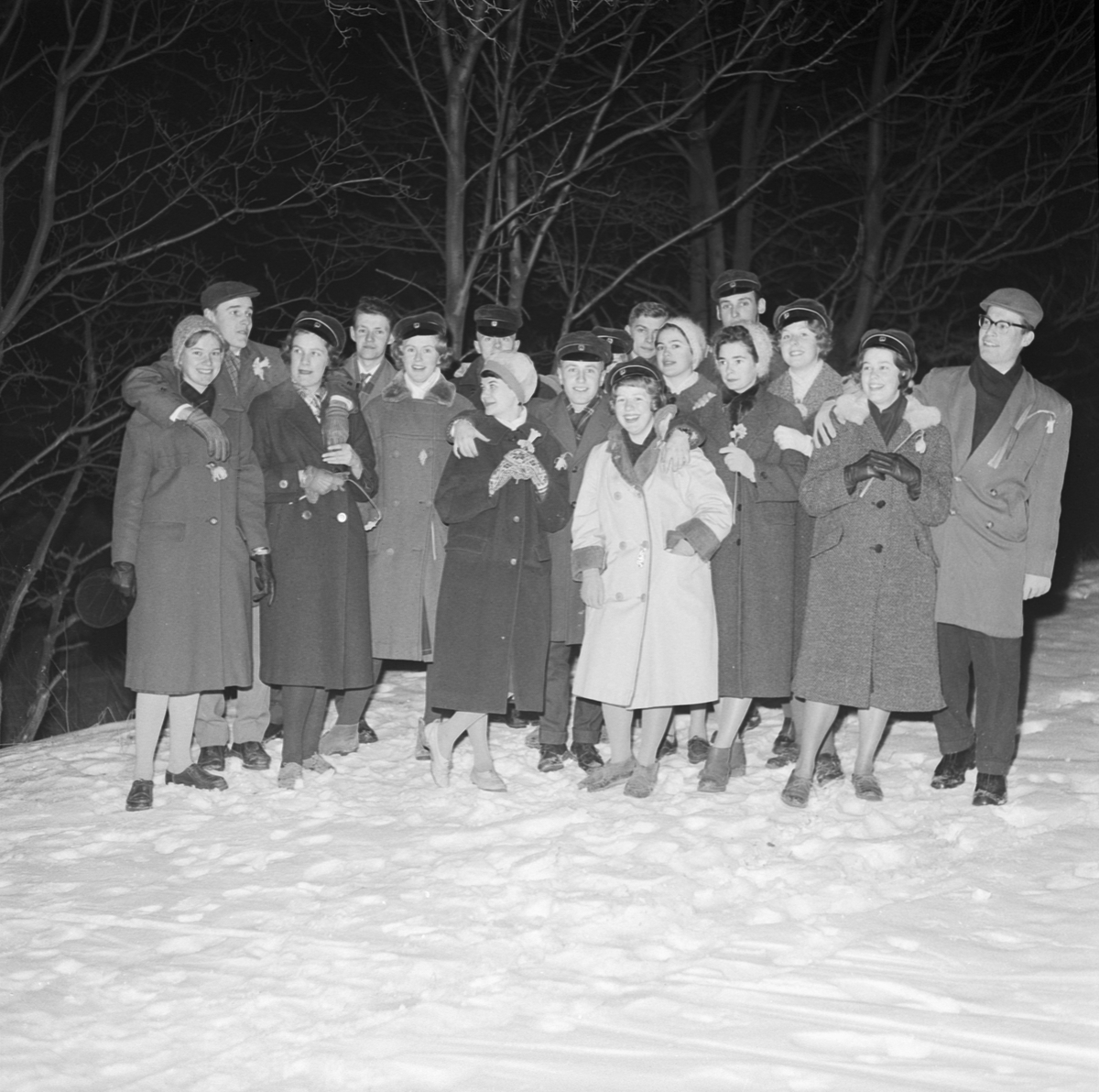 Studentliv, abiturienter offrar tvåöringar vid Kap, Uppsala 1960