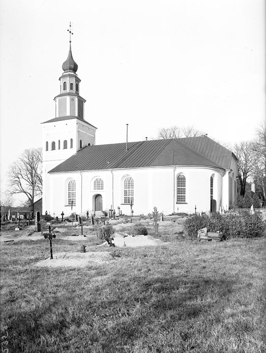 Ramnäs kyrka i Ramnäs.