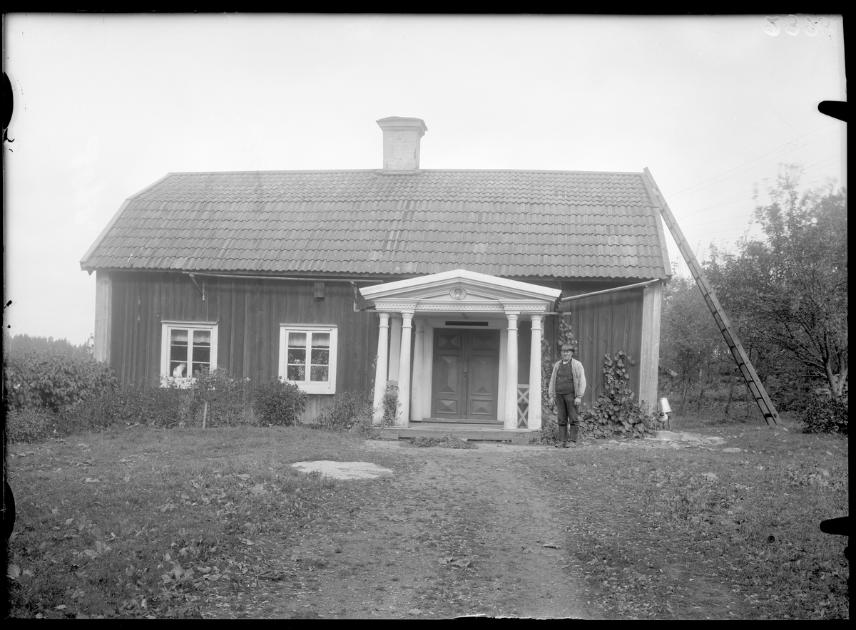 Hus med veranda i Håskesta.