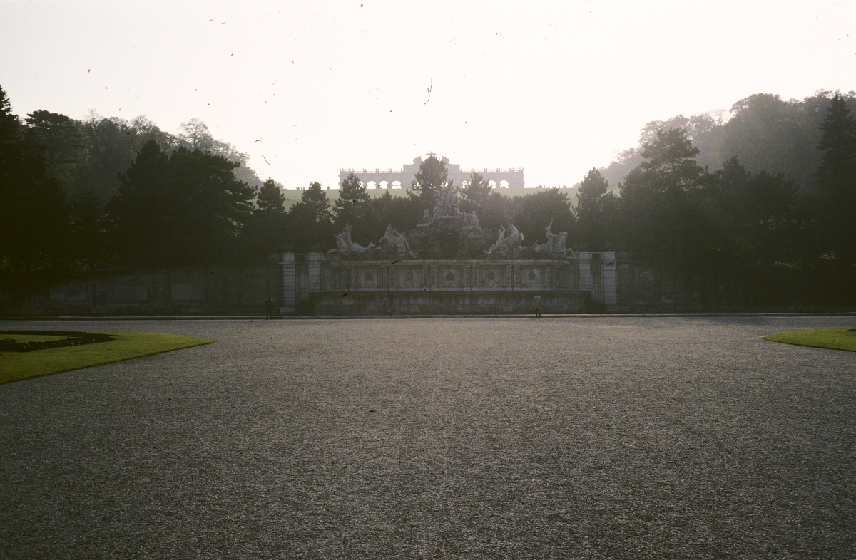 Schönbrunn palasset mot die Gloriette.