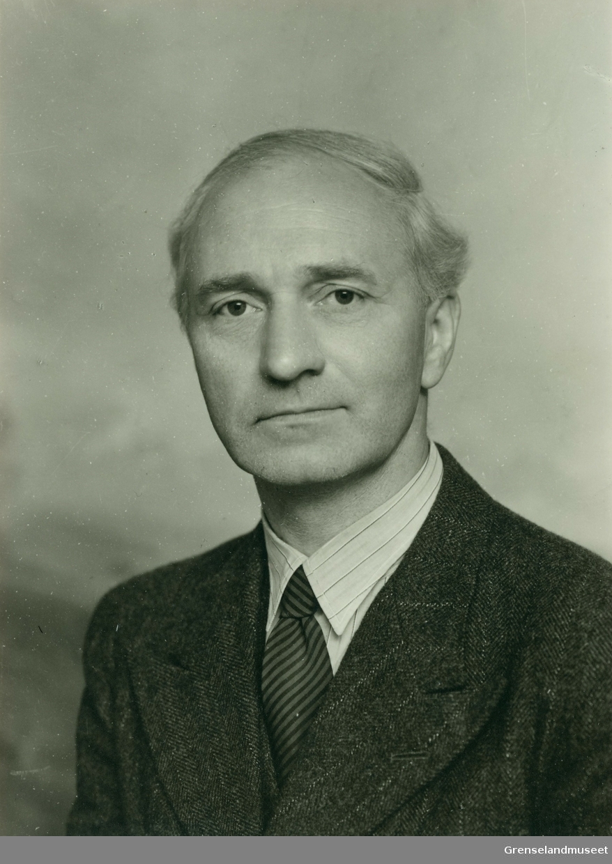 Portrett av sagbruksbestyrer Sverre Eriksen i 1946.