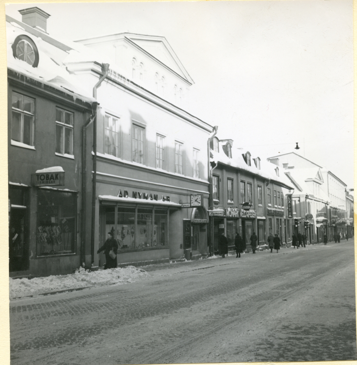 Västerås, kv. Lennart.
Nymans ur, Stora gatan mot öster, c:a 1940-1950-tal.