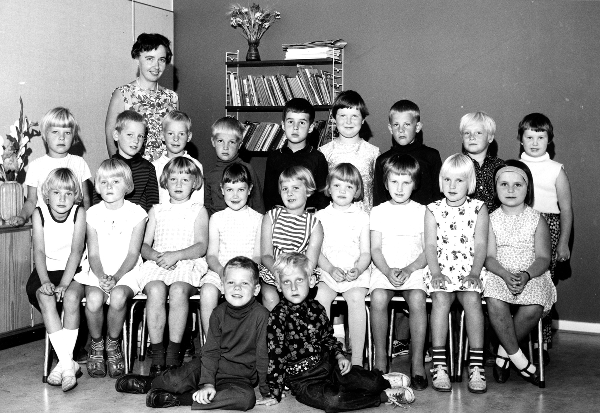 Vartofta skola 1966. Ester Johansson.