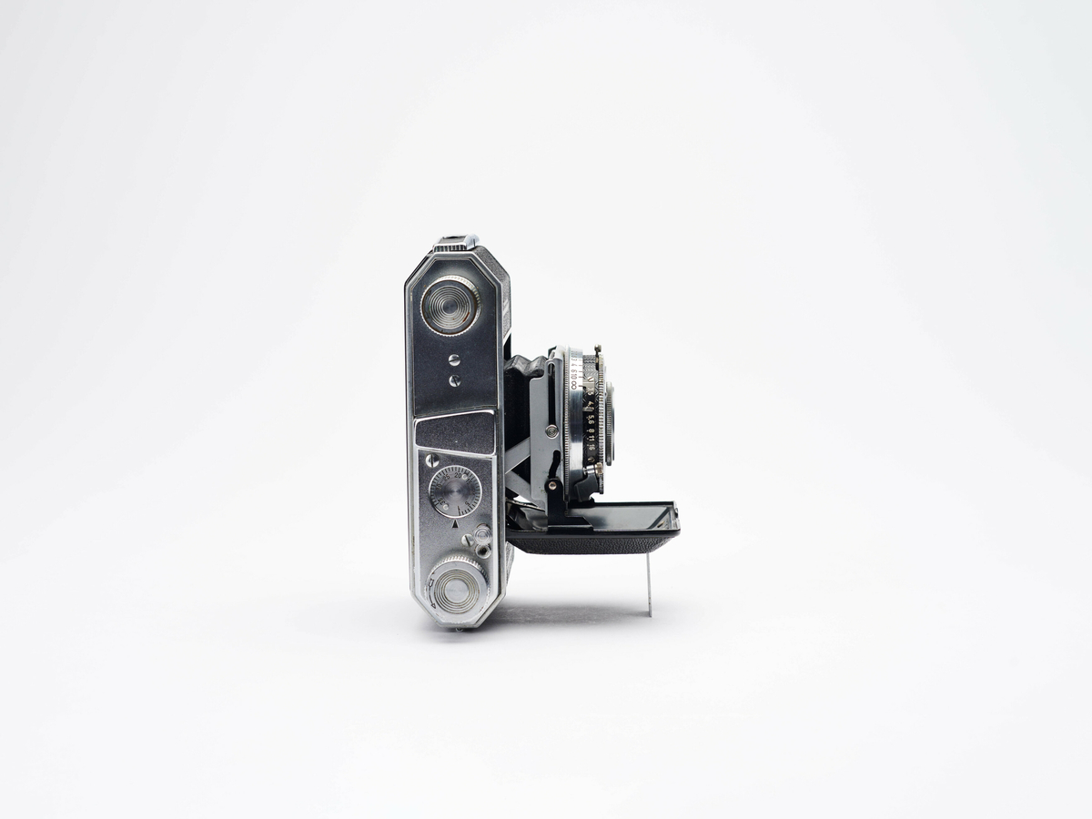 Retina I er et foldekamera for 35 mm film, produsert av Kodak i 1939. Retina er en serie med 35mm-kameraer produsert av Kodak AG i Tyskland.