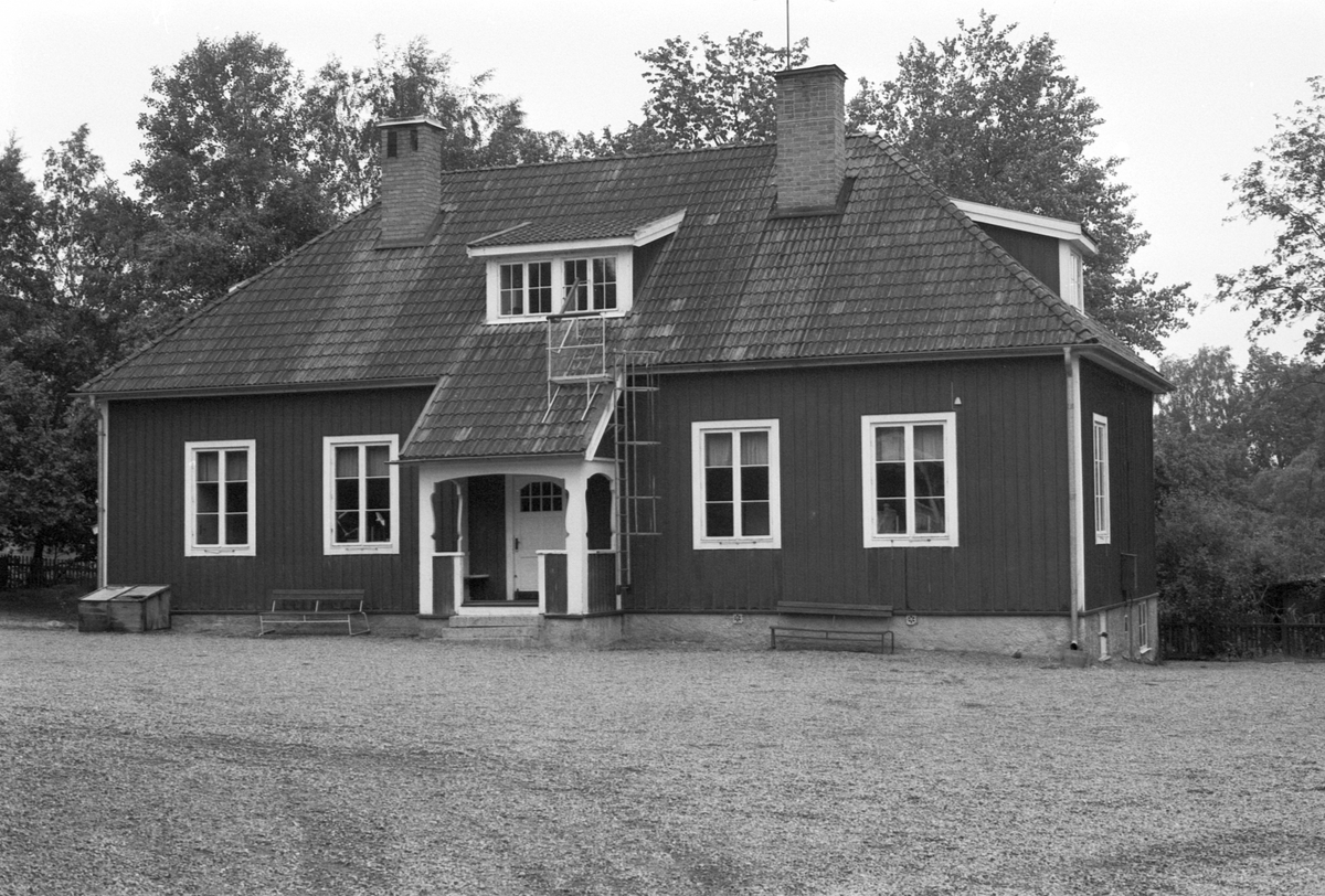 Knivsta skola, Uppland 1981