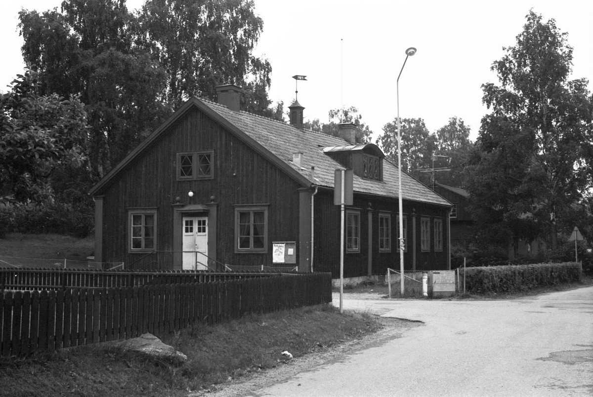 Bostadshus, Knivsta, Uppland 1981