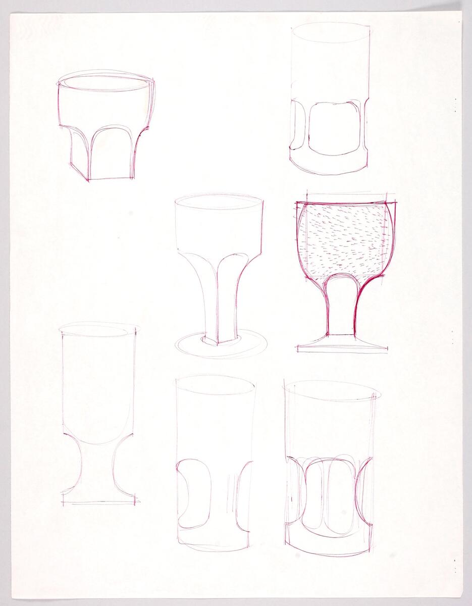Skisser till en serie glasföremål  i vilken ingår: karaffer, flaskor, vaser, skålar och servisglas - samtliga med rektangulär mynning, insvängd hals och oval nederdel. Noteringar.