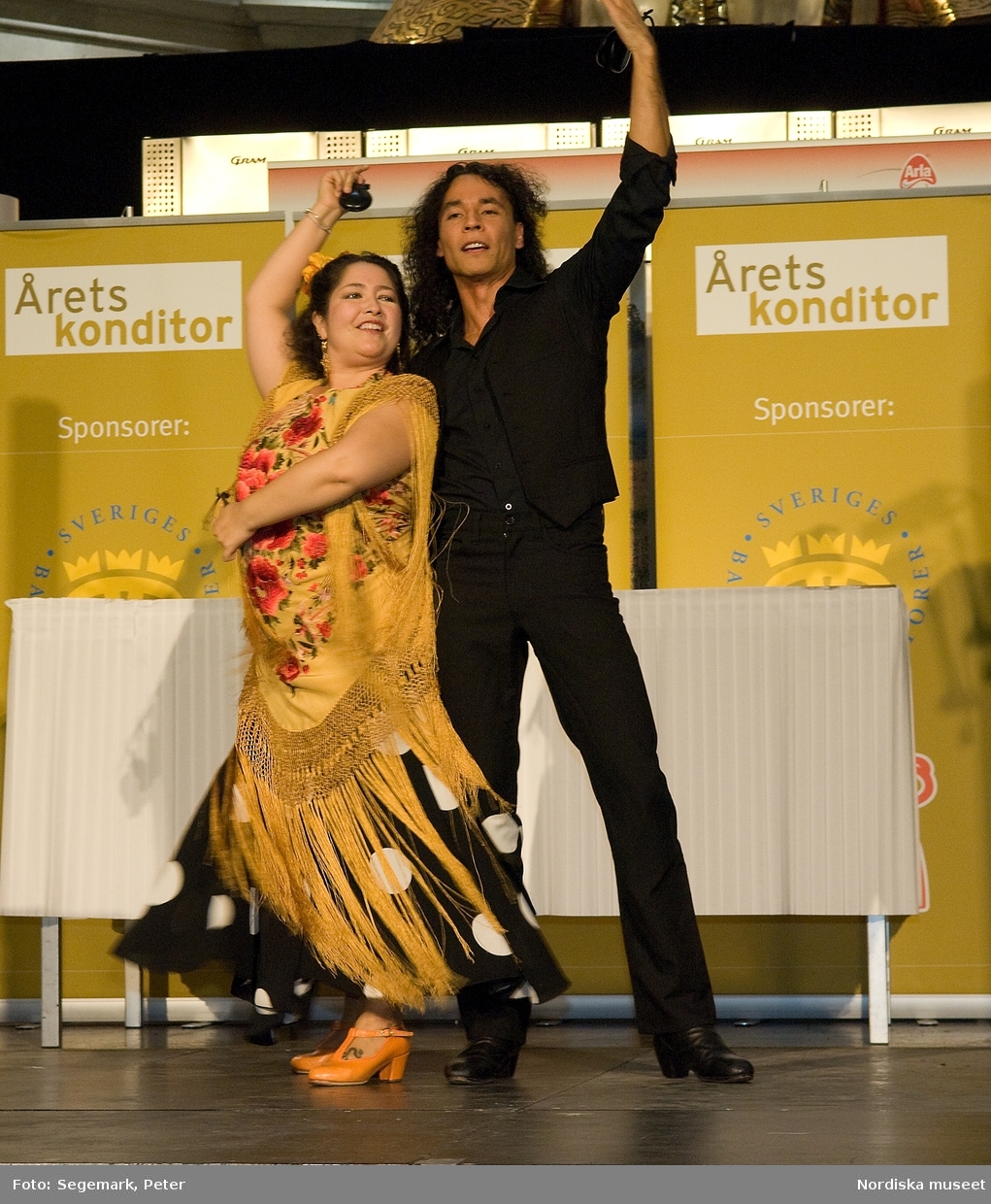 Chokladfestivalen på Nordiska museet 2008. Vinnare av utmärkelsen Årets konditor 2008 Maria Grave. Initiativtagare och arrangör Magnus Johansson.