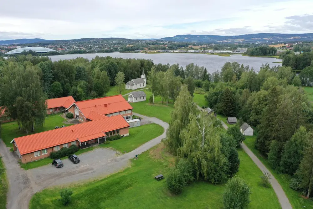 Norsk utvandrermuseum sett fra lufta