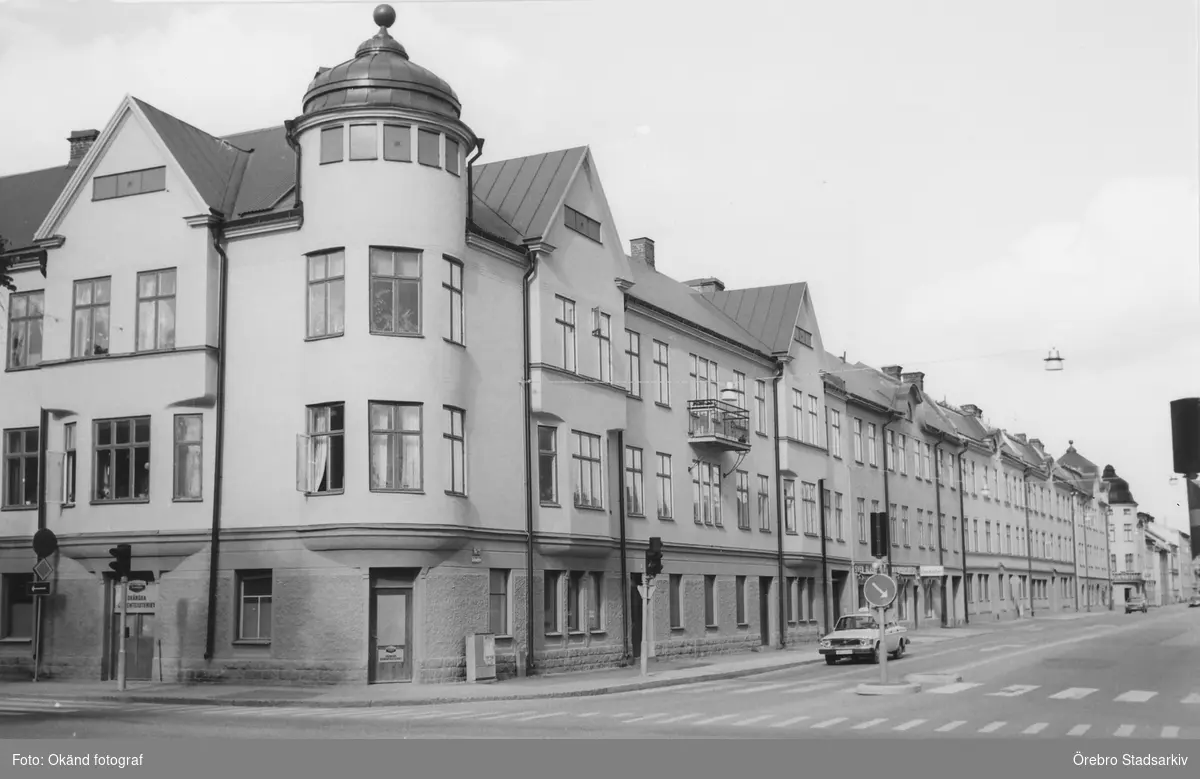 Korsningen Hertig Karls allé-Karlslundsgatan, 1970-tal - Örebro ...