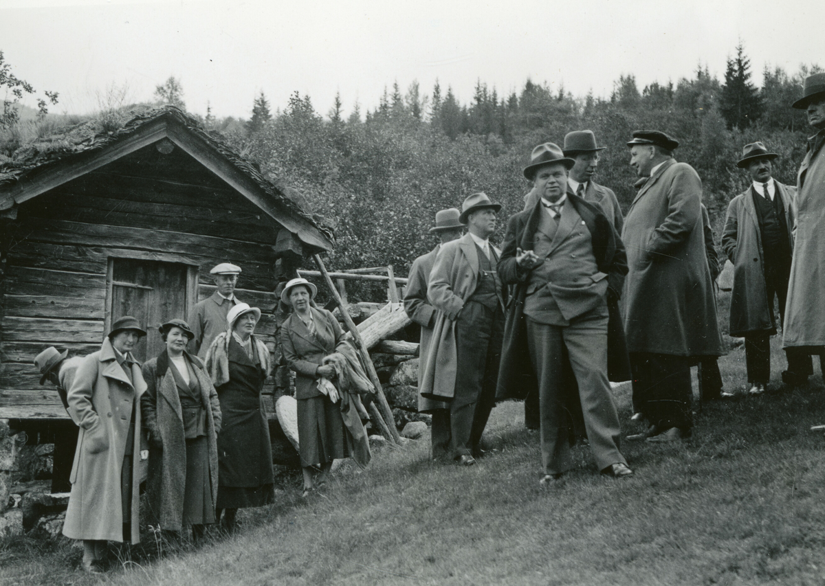 Kornrådet på besøk til gamle kvernhus i Valle i Setesdal 29. august 1934.