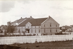 Helly Hansen A/S fabrikkbygninger, i Moss ca. 1905. Bygd  18