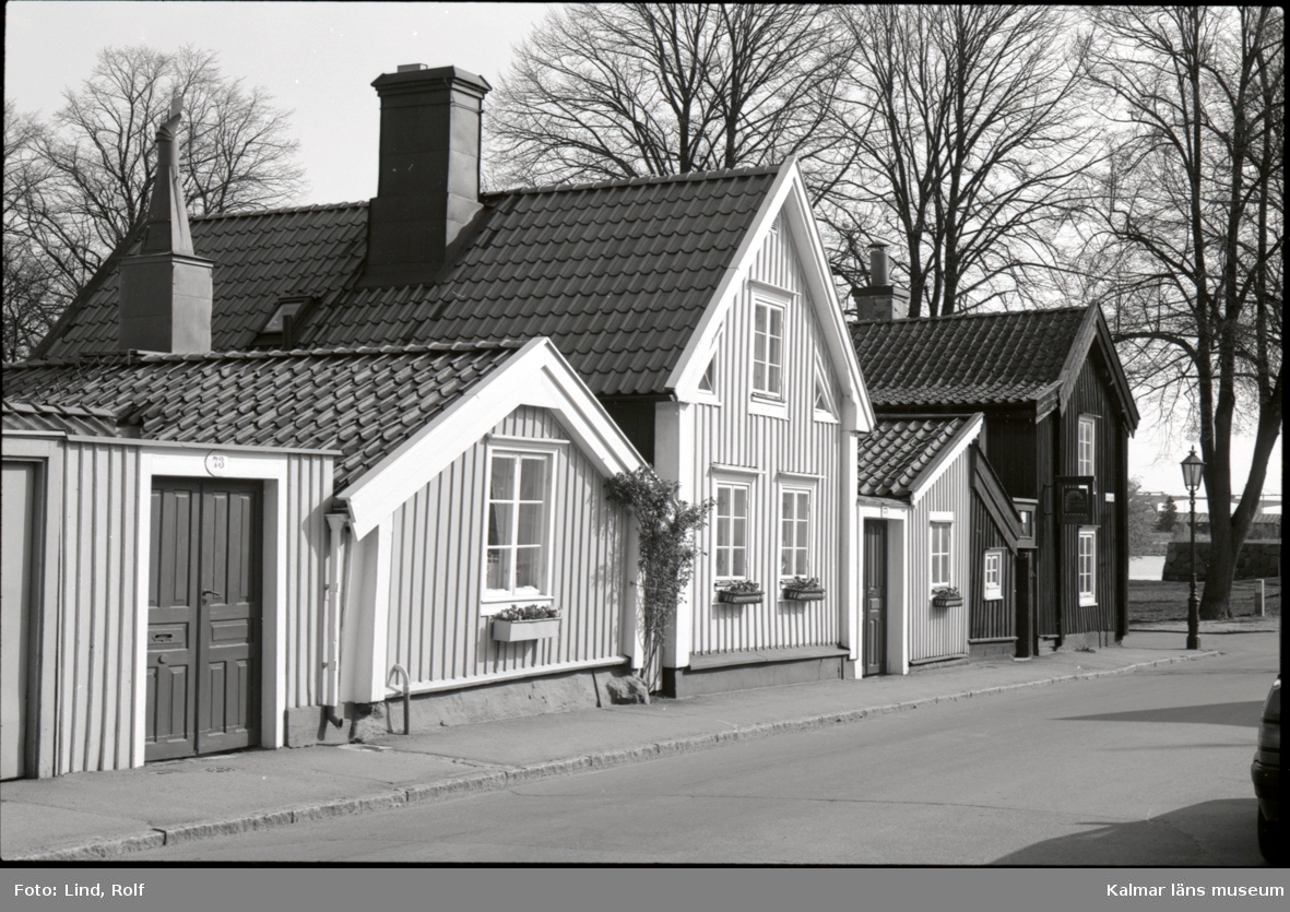 Bostadshus på Norra Långgatan 73-77.