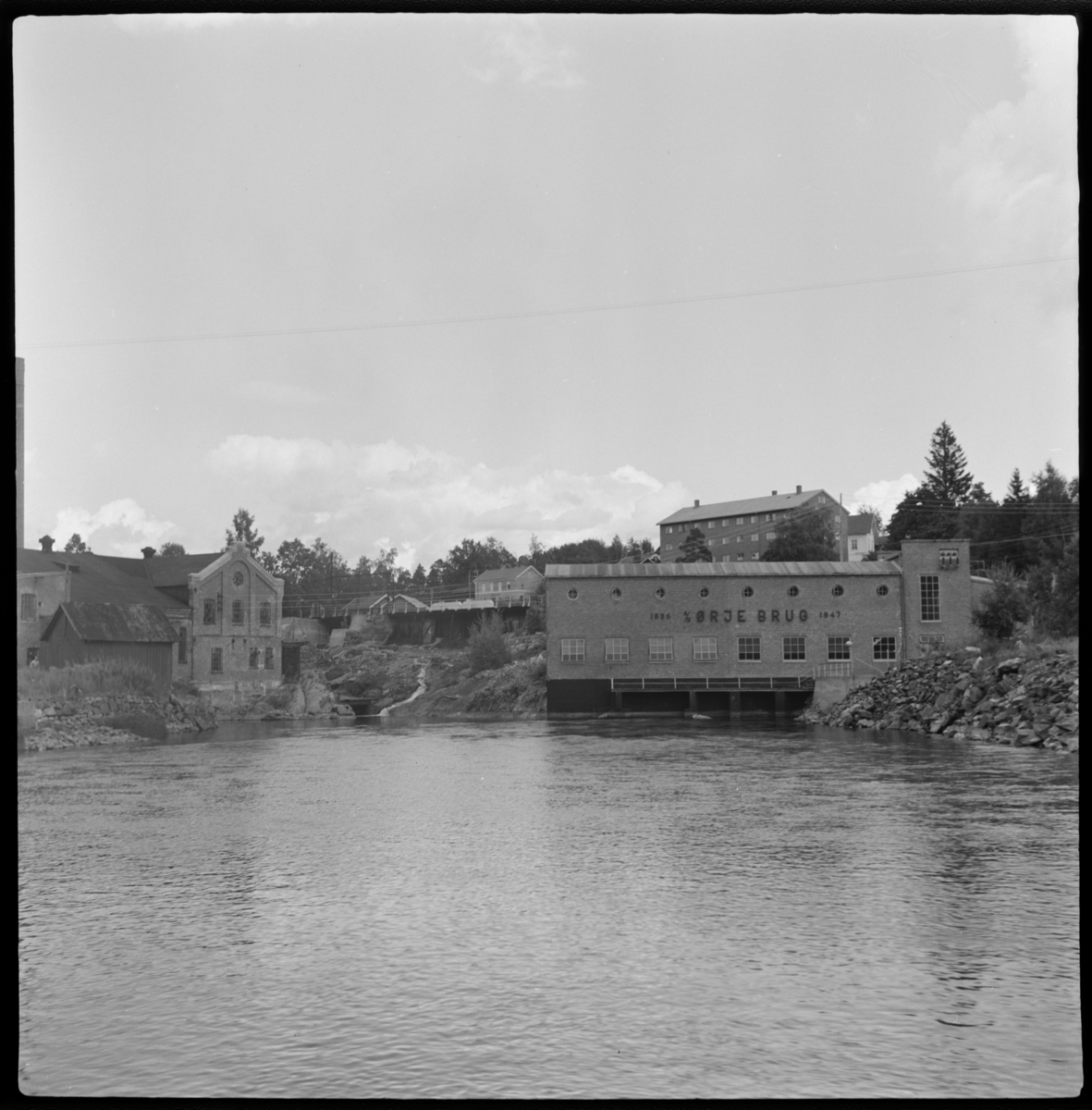 Ørje Bruk. Tresliperi inntil 1942. Huser nå bl.a. Haldenvassdragets kanalmuseum.