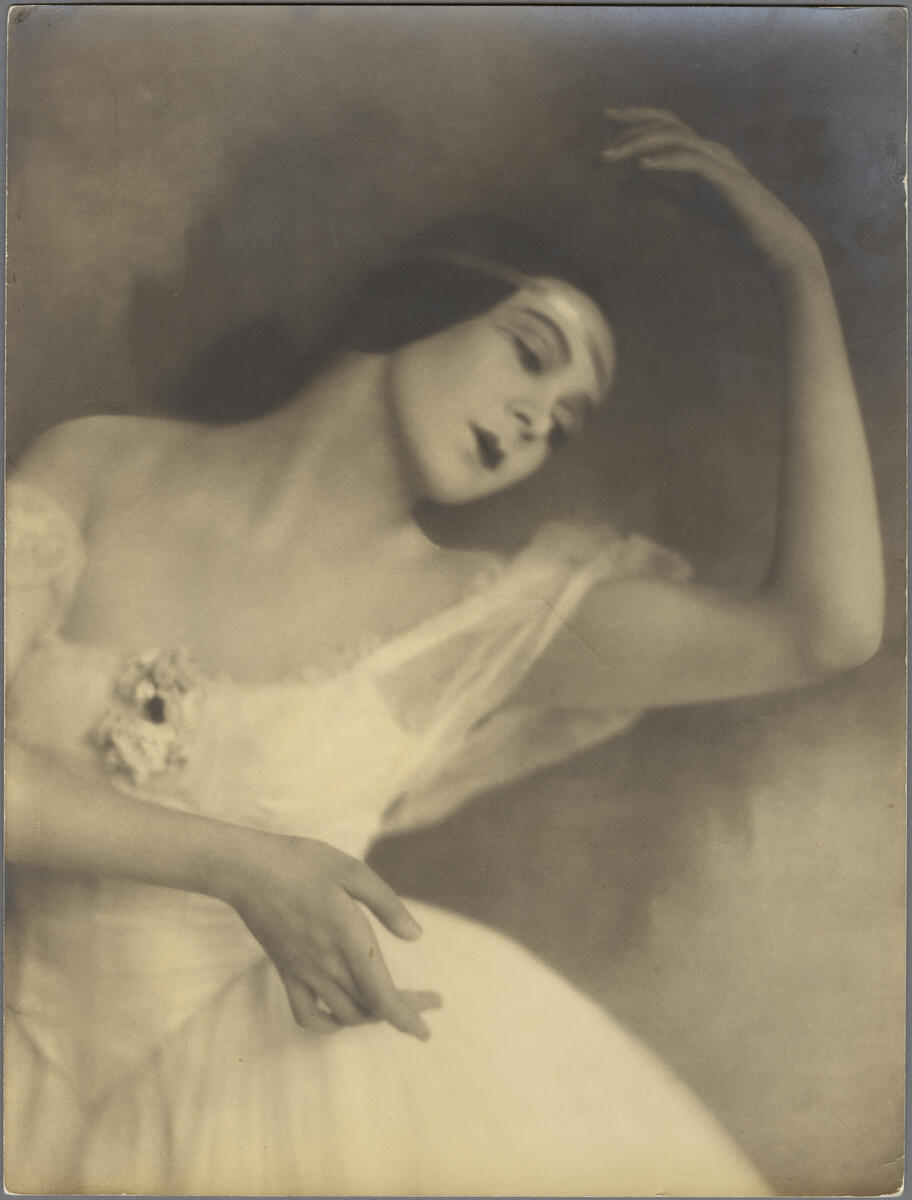 Rollporträtt av Carina Ari i uppsättningen "Chopin".