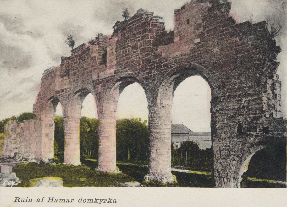 Postkort, Hamar, Domkirkeruinen på Domkirkeodden, Storhamar, 