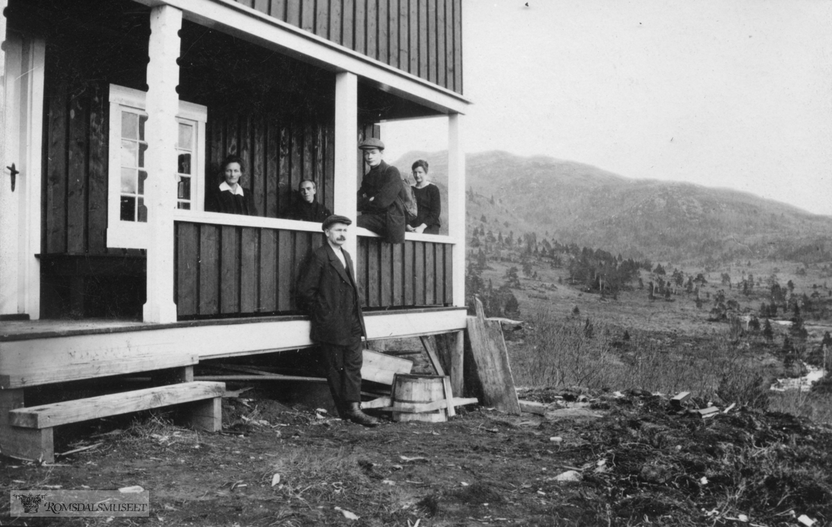 Molde skytterlags hytte..Skytebanen ble anlagt i 1917 pga at landsskytterstevne i 1919 skulle avholdes i Molde.