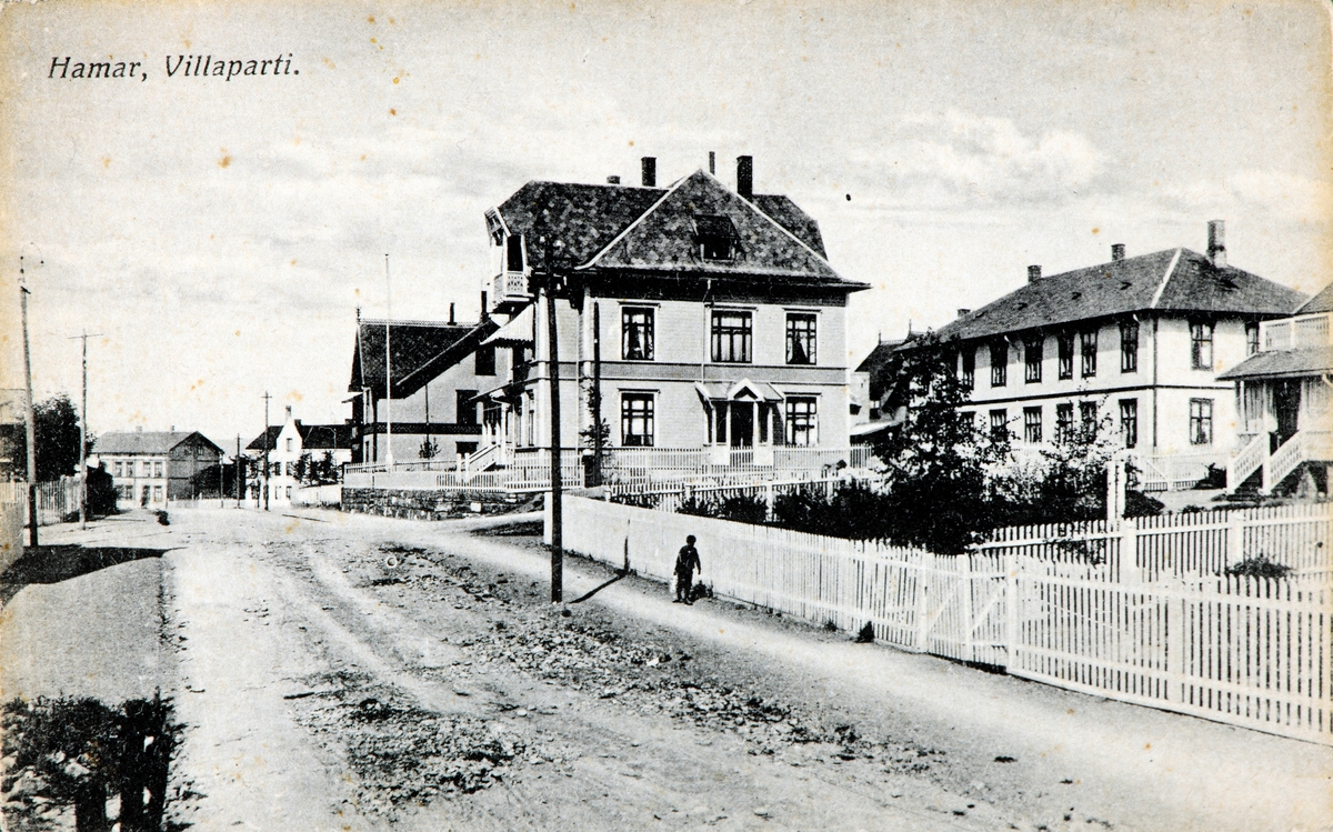 Postkort, Hamar, St. Olavs gate 64, Villaer i Østbyen, boligbebyggelse,