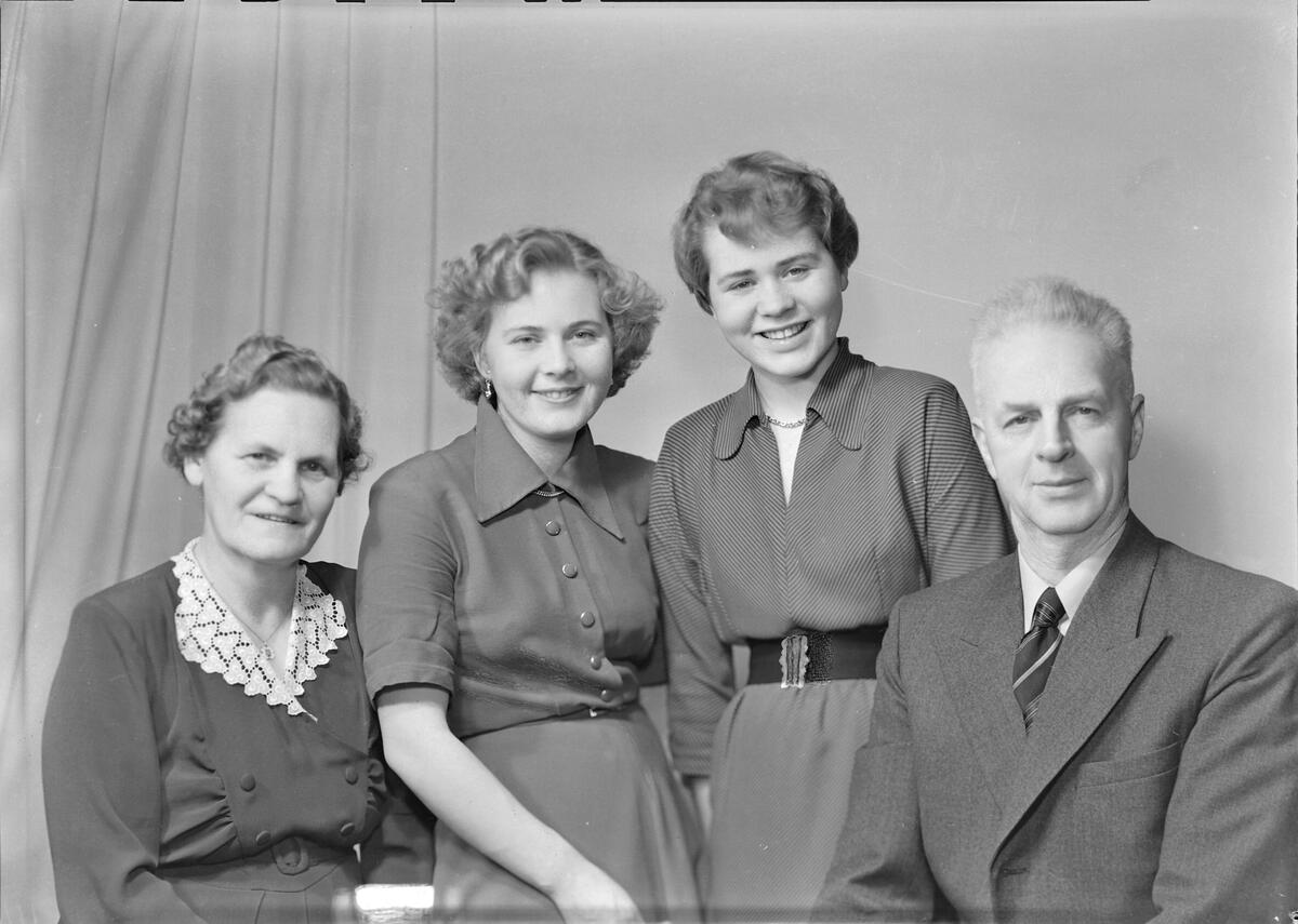Olav H. Sørgård med familie