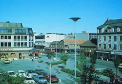 Postkort, Hamar, Østre Torg, Vangsvegen, parkeringsplass, kj