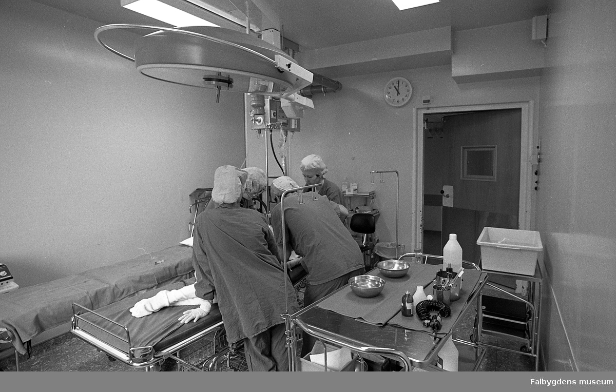  Sjukhusdokumentation utförd av Falbygdens Fotoklubb, 1988-89.   