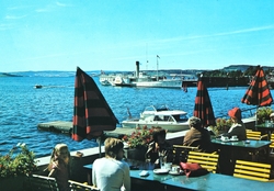 Postkort, Hamar brygge, mjøsbåt D/S Skibladner sett fra utes