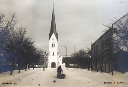 Postkort, Hamar, Hamar domkirke, Kirkegata 14, hest og slede