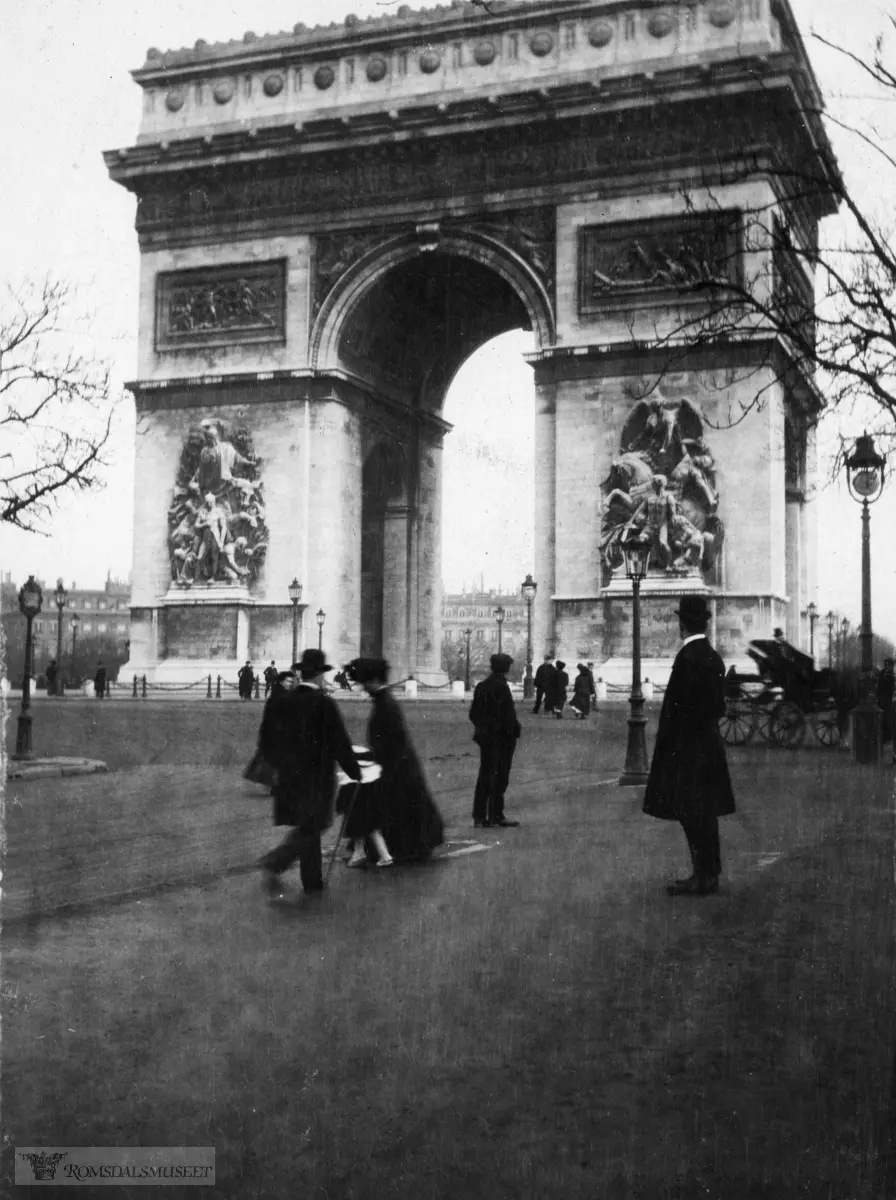 Fra Jonas Lied samlingen., "Paris 1909"