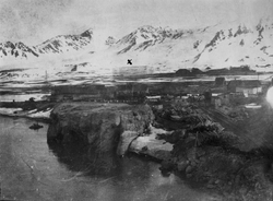 Luftskiphangaren i Ny-Ålesund. Bilder etter Albert Edwin Nic