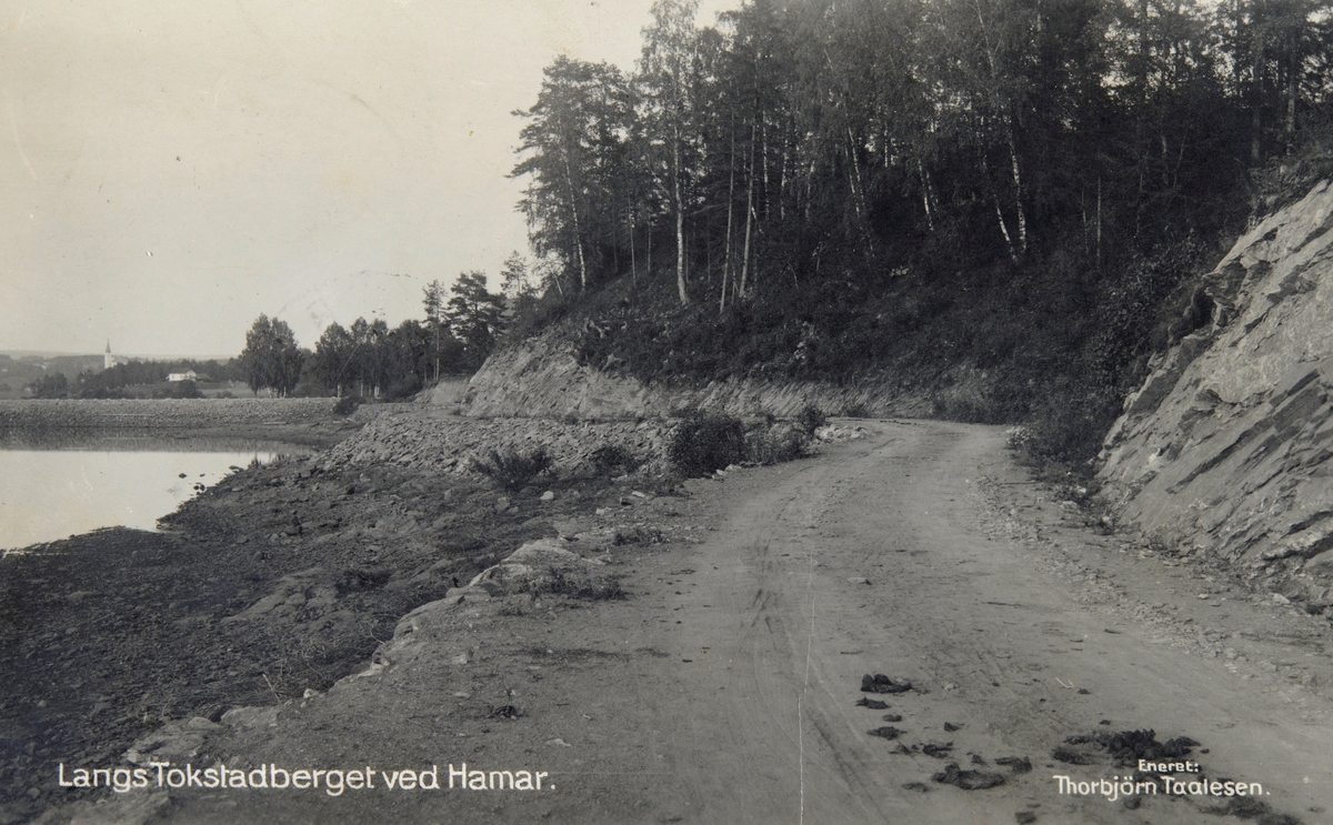 Postkort, Stange, Bekkelaget, Sandvikavegen, vegen langs Tokstadberget mot Stangebrua, Åkersvika,