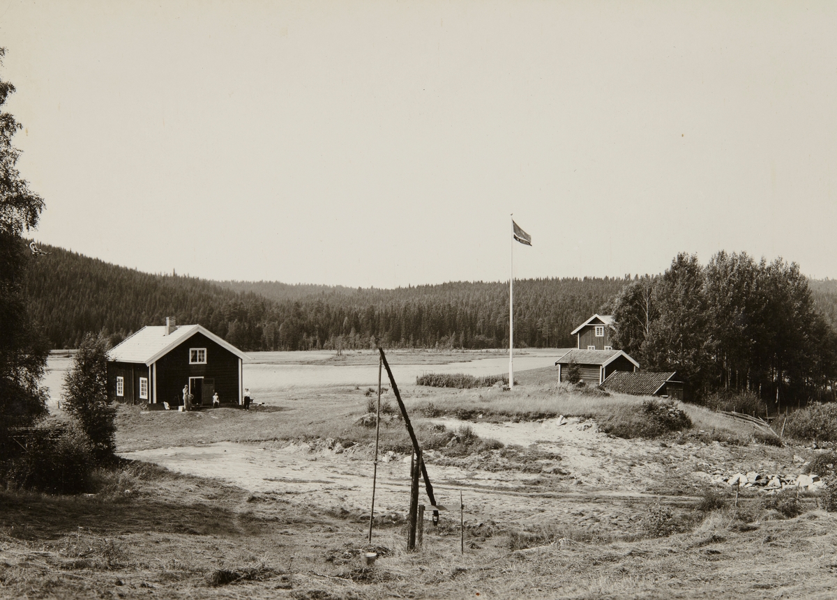 Postkort, Stange, Romedal, Rasensjøen, Rasasjøen, NAF avdeling Hamar kjøpte Søndre Rasen 1952 for å bli brukt som campingplass og feriested, kafeteria, vippebrønn,