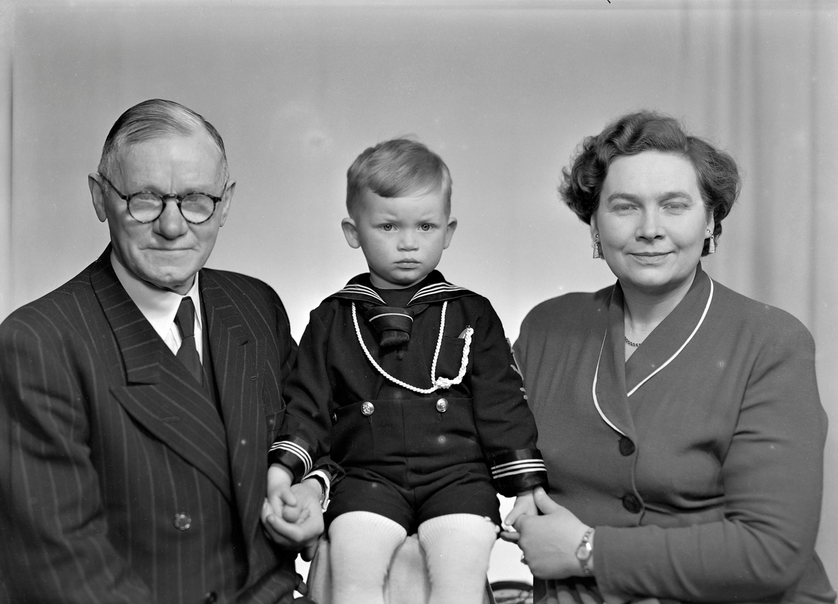Harald Robert og Annie Barth med sønnen Harald Rolf