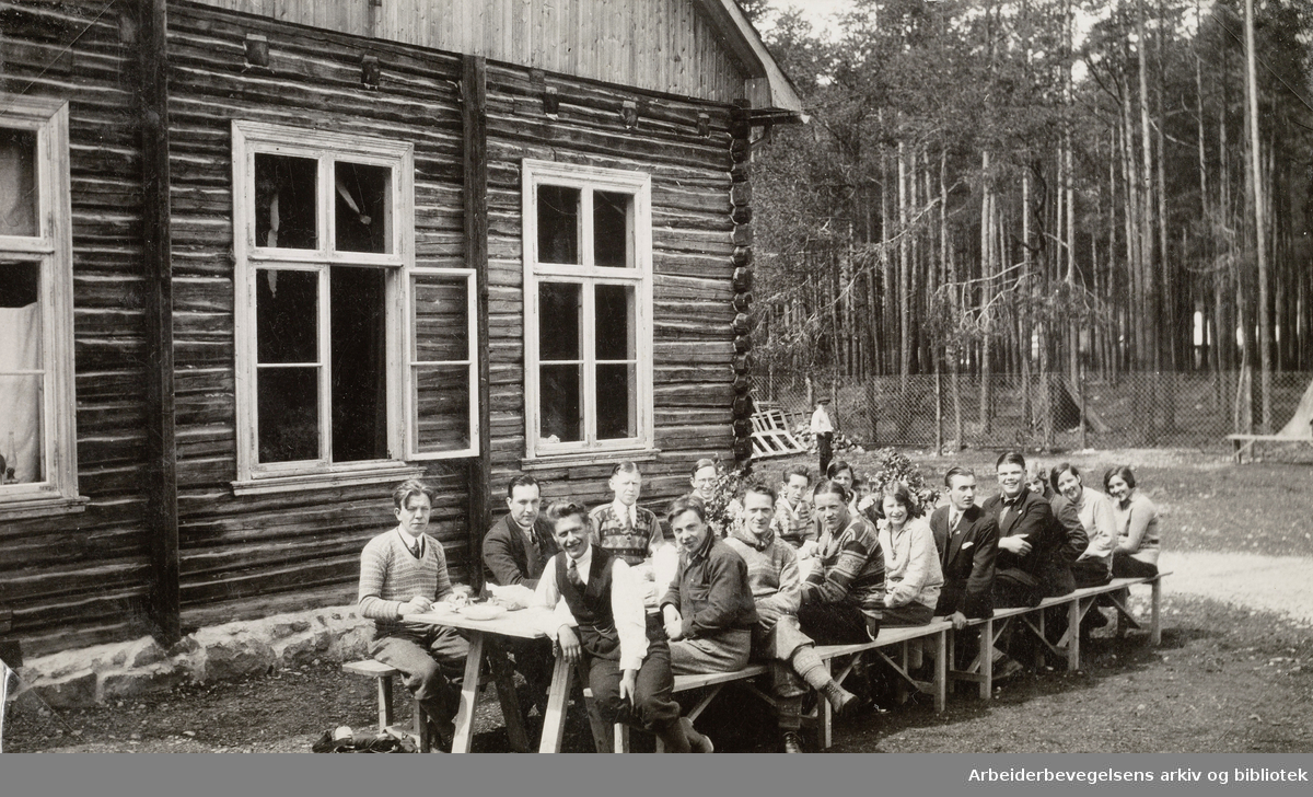AUFs pinsestevne i Nesbyen 1930. Medlemmer av Majorstua AUL "Frihet".