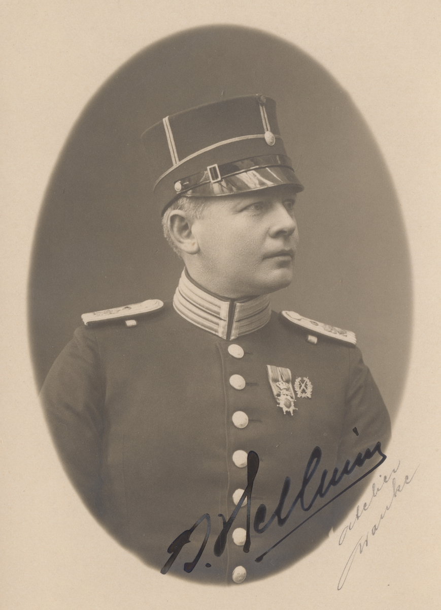 Porträtt av Carl Birger Hellmin, fanjunkare vid Göta livgarde I 2.