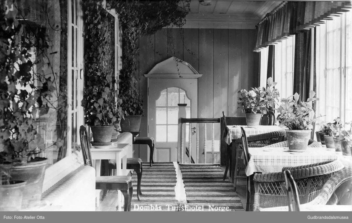 Trappegangen ved Dombås Turisthotel. Før 1950.