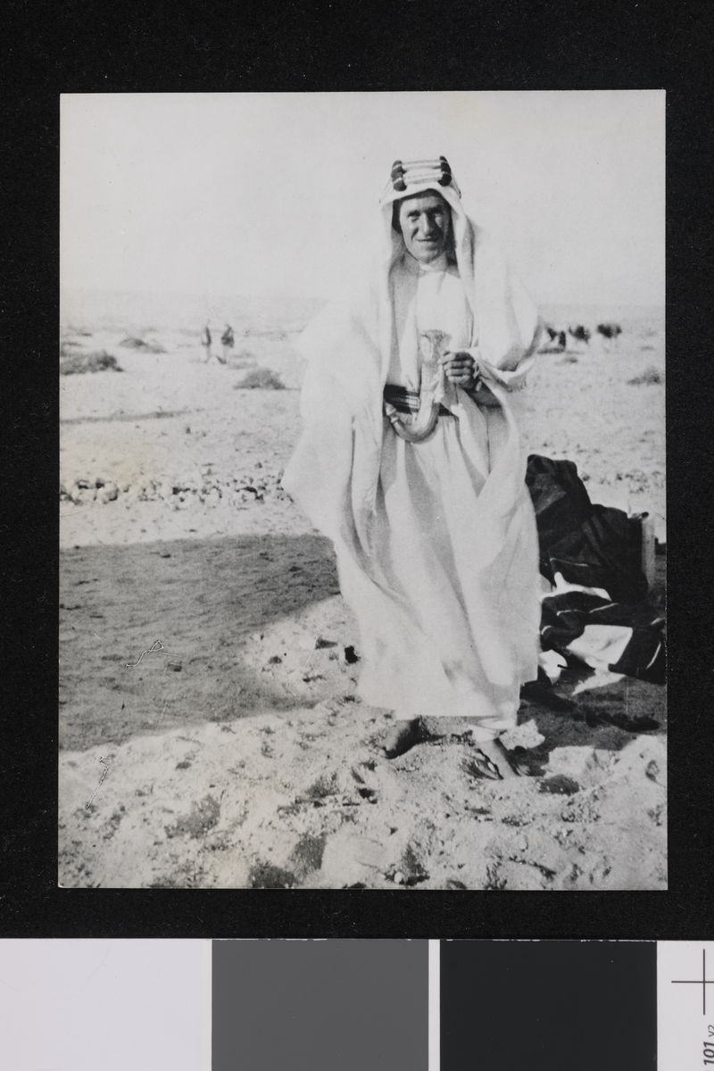 Lawrence of Aribia. Fotografi tatt/ samlet i forbindelse med Elisabeth Meyers bok; En Kvinnes Ferd til Persia.