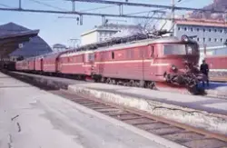 Elektriske lokomotiver type El 11 med El 11 2150 fremst, med