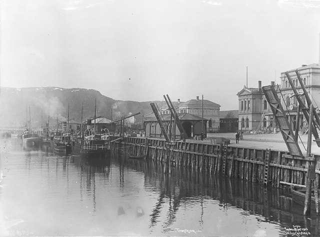 Prot: Trondhjem - Havnen og Jernbanestationen 15/5 1906