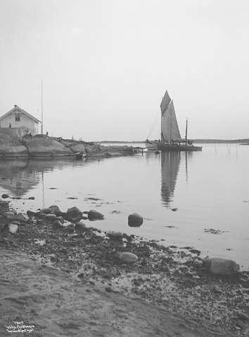 Prot: Skjærhallen - Strandparti Fiskerbåt og Hus 1/11 1907