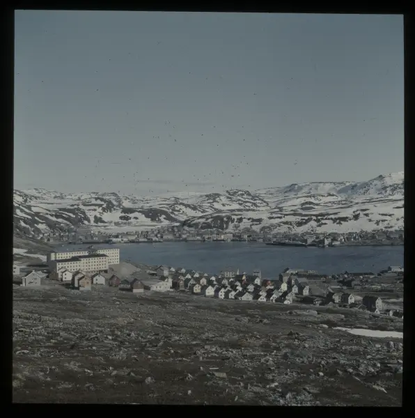 Utsikt Over Hammerfest Med Sykehuset 1957/1958 - Museene For Kystkultur ...