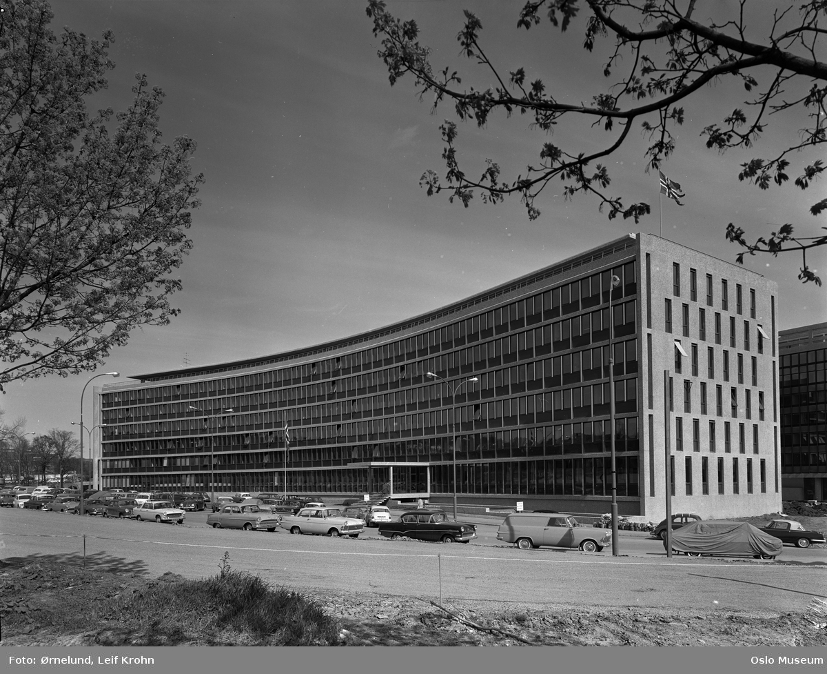 kontorbygning, Norges vassdrags- og energiverk (NVE), biler
