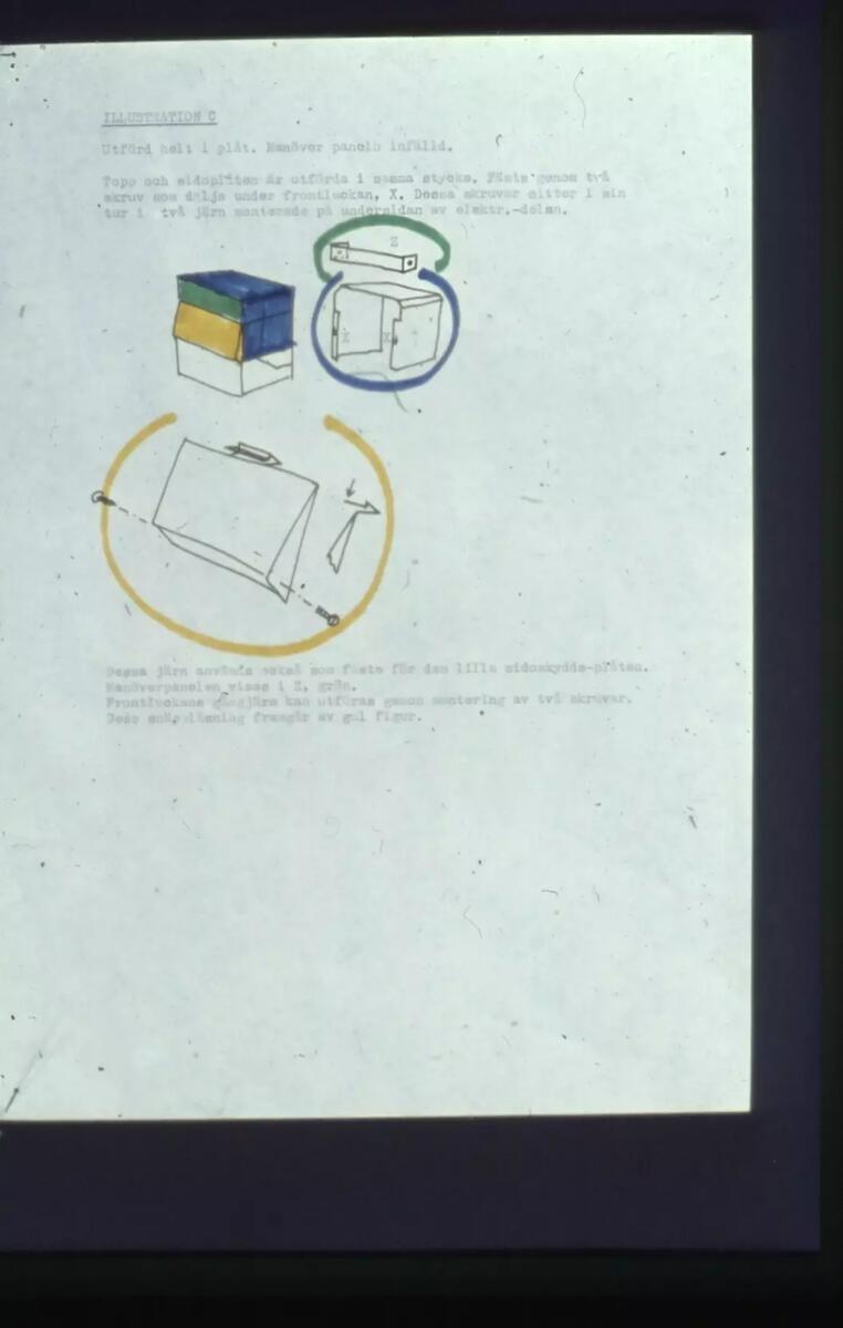 Diabilderna visar printern Compulabeler C430. Analys av arbetsplatsens ergonomi, kåpans uppbyggnad och förslag på design, färdig produkt samt trycksaker med olika varianer på printern.