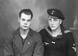 Portretter av tyske soldater, en i uniform og en i sivilt. B