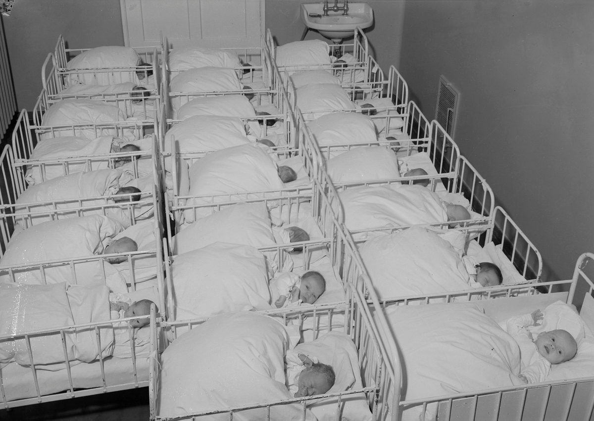 Nyfødte barn på E.C. Dahls stiftelse