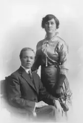 Ekteparet Carl Kummen (f. 1885) og Mary Kummen (f. Olsen)