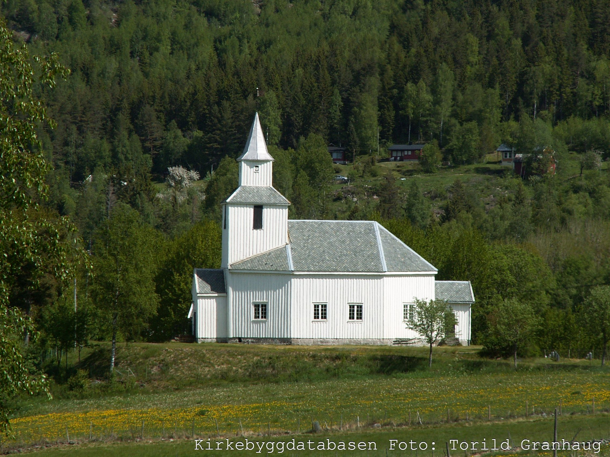 Sandnes kyrkje, Åraksbø